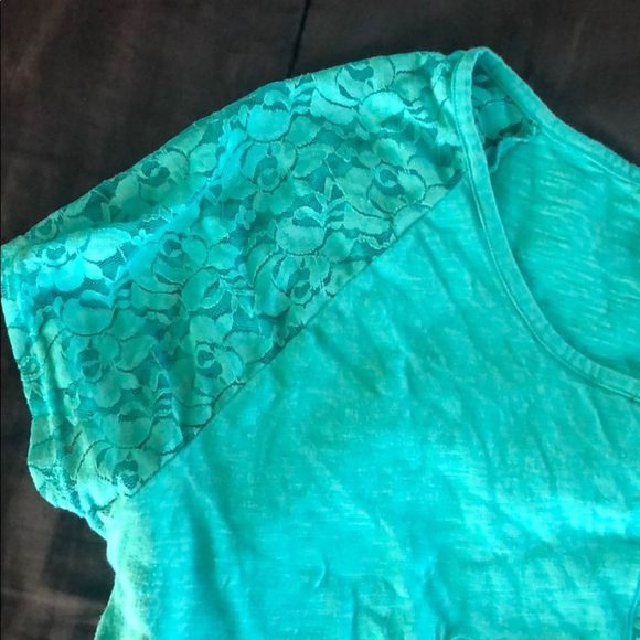 Torrid short sleeved tee - Picture 2 of 4